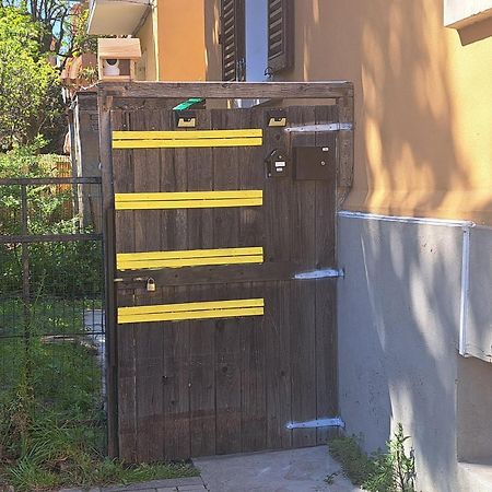 Fiera Bolognina - Komodo - Appartamento Completo Con Giardino E Parcheggio Privato Bolonya Dış mekan fotoğraf