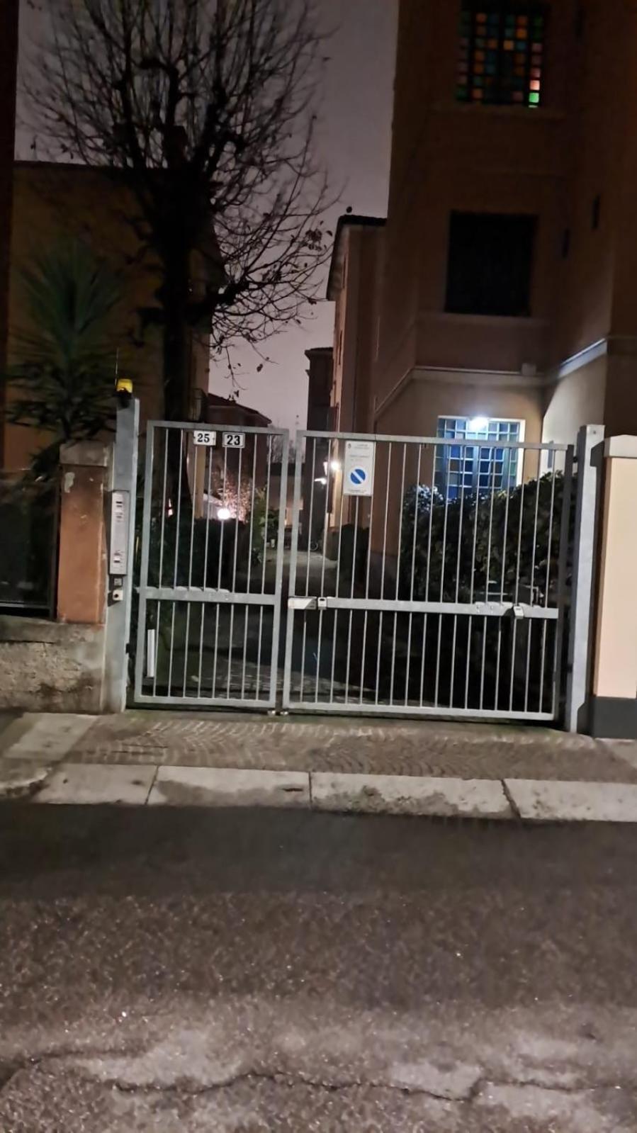 Fiera Bolognina - Komodo - Appartamento Completo Con Giardino E Parcheggio Privato Bolonya Dış mekan fotoğraf
