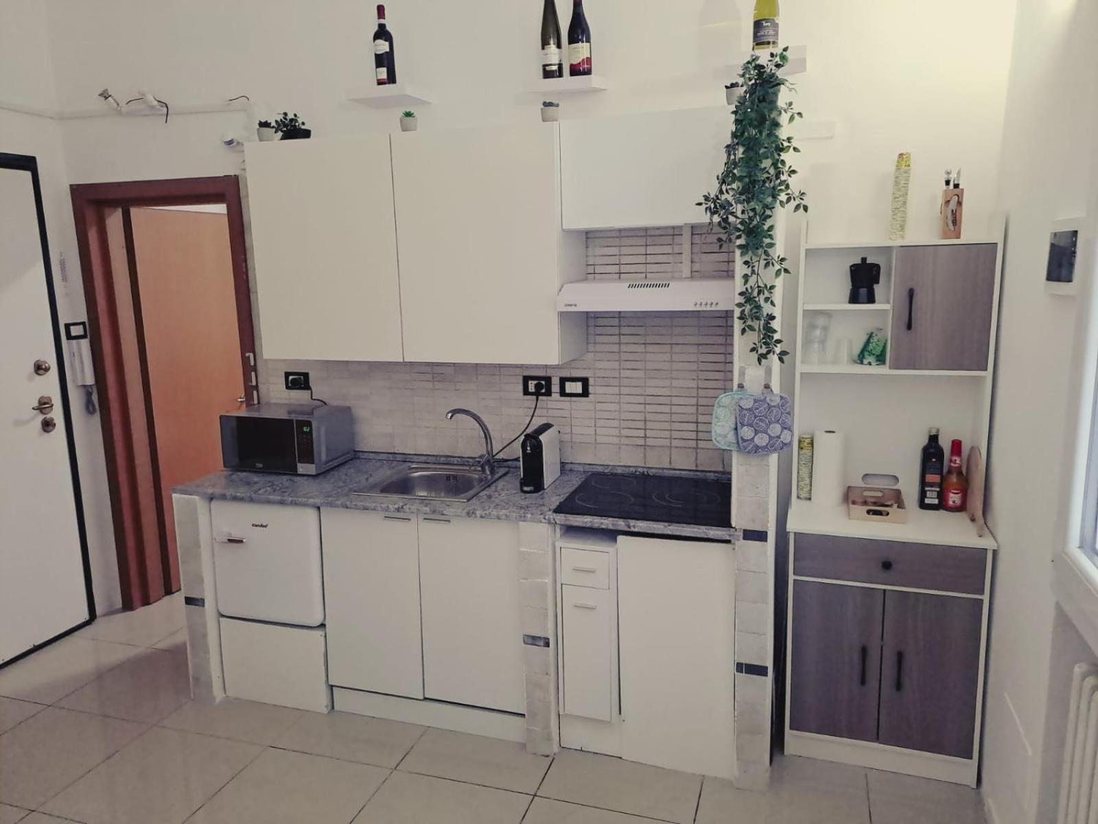 Fiera Bolognina - Komodo - Appartamento Completo Con Giardino E Parcheggio Privato Bolonya Dış mekan fotoğraf